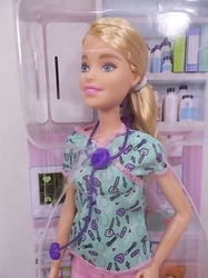 Barbie zdravotní sestra Mattel GTW39