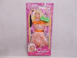 Šaty pro panenku Barbie