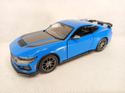 Ford Mustang Dark Horse 2024 Kinsmart 1:38, Barevná varianta/druh č.2
